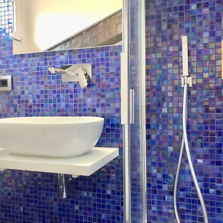 Triestevillas Largo Barriera, Intimate&friendly Attic W/ Ac Apartment
