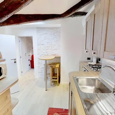 Triestevillas Largo Barriera, Intimate&friendly Attic W/ Ac
